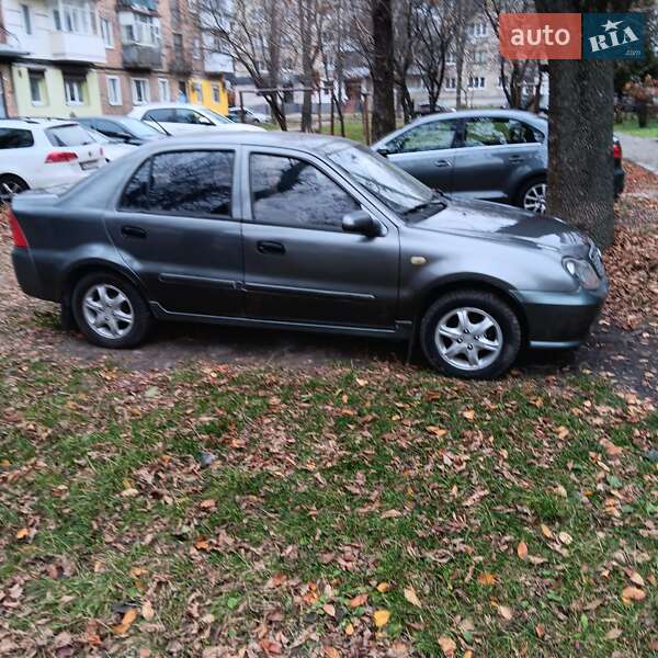Хэтчбек Geely MR 2008 в Шептицькому