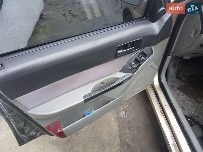 Хетчбек Geely MR 2008 в Бродах