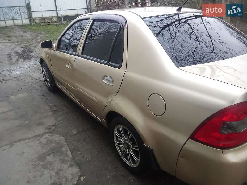 Хетчбек Geely MR 2008 в Бродах