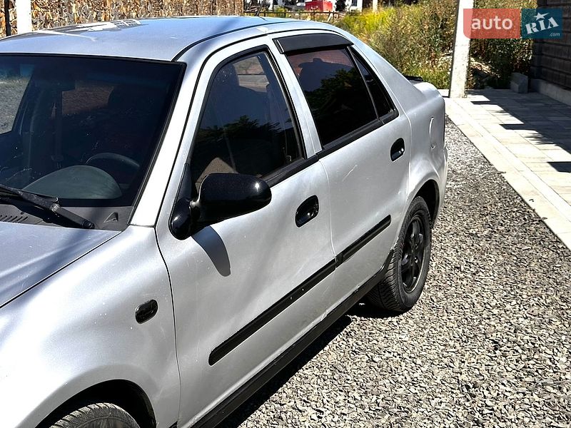 Хэтчбек Geely MR 2008 в Луцке