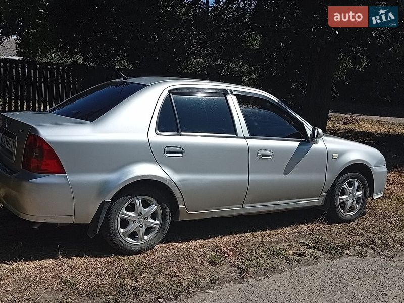 Хэтчбек Geely MR 2010 в Смеле
