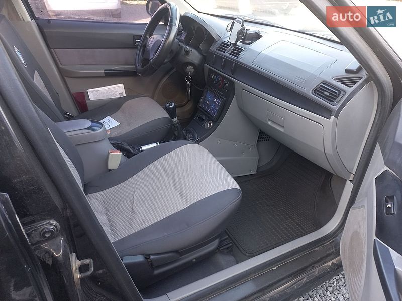 Хетчбек Geely MR 2008 в Шептицькому фото 13 Хетчбек Geely MR 2008 в Шептицькому
