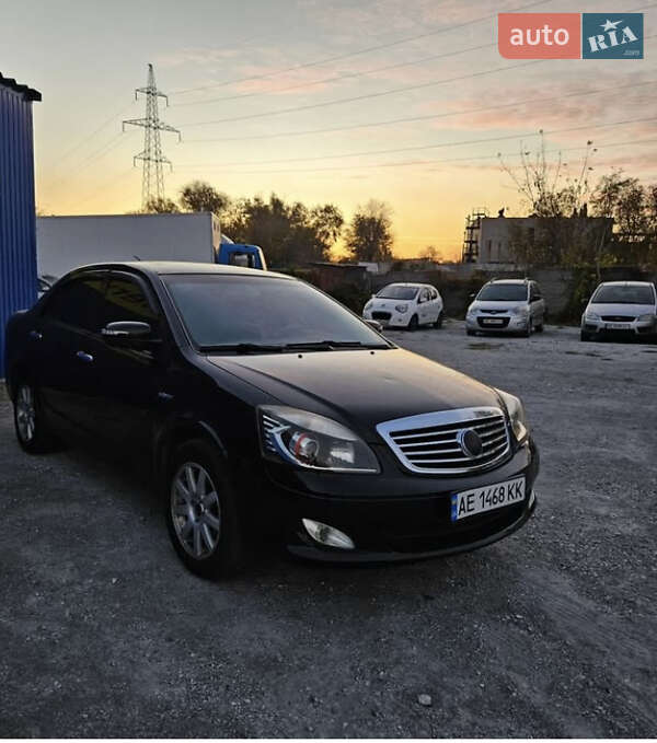 Geely SL 2011