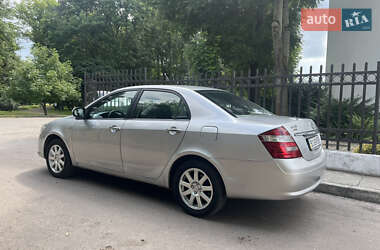 Седан Geely SL 2013 в 