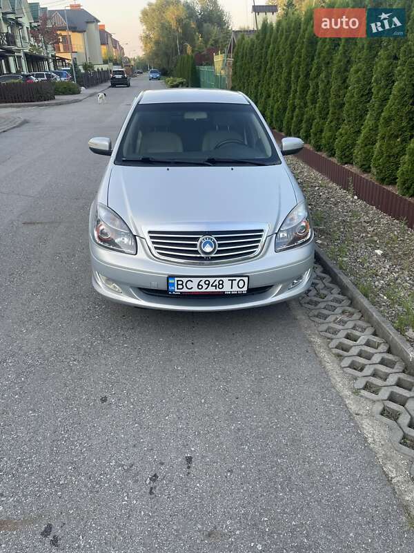 Седан Geely SL 2011 в Стрию