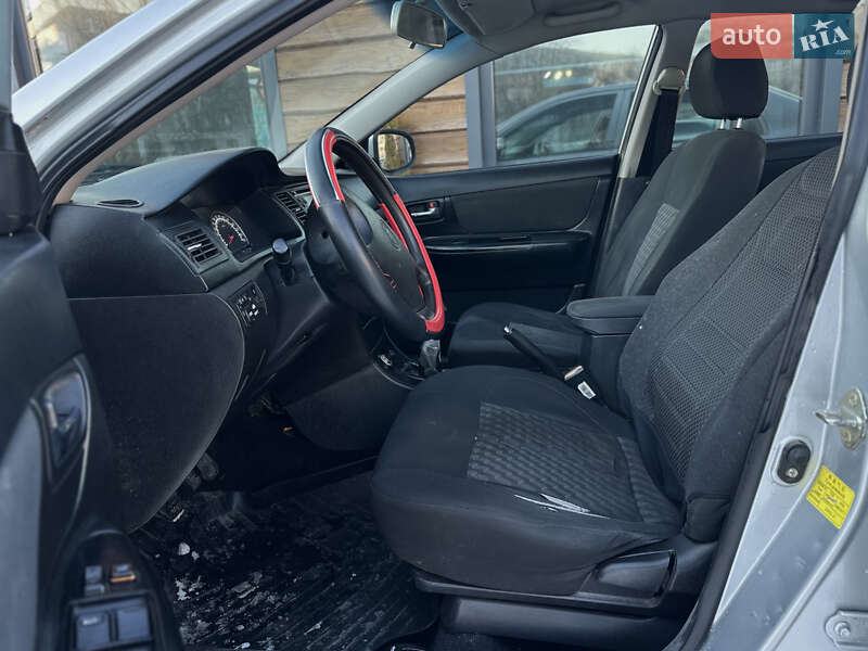 Седан Geely SL 2012 в Шептицькому