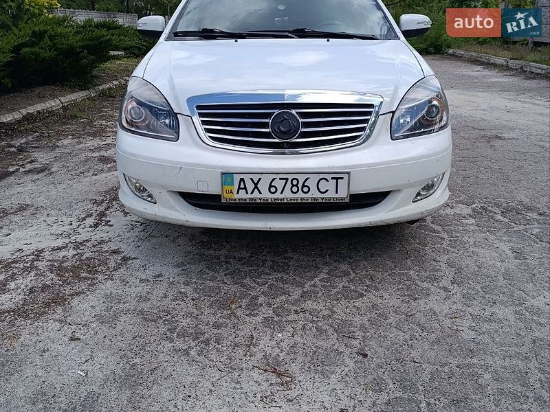 Geely SL 2012
