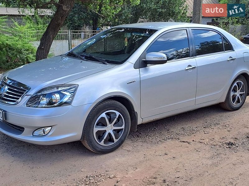 Geely SL 2012