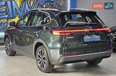 Позашляховик / Кросовер Geely Starship 7 2025 в 