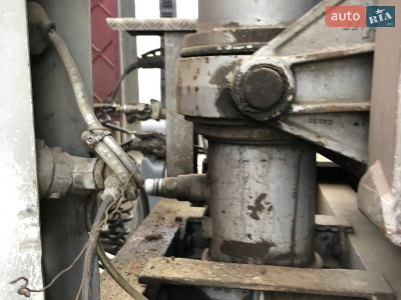 Зерновоз - напівпричіп General Trailers GT Optiliner 2001 в Львові