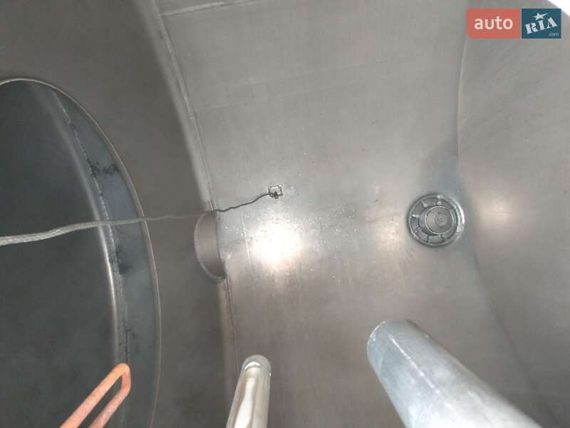 Цистерна напівпричіп General Trailers SYY 2003 в Луцьку