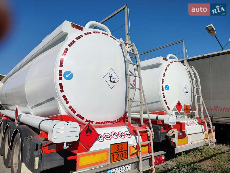 Цистерна полуприцеп General Trailers ТХ34 2003 в Киеве