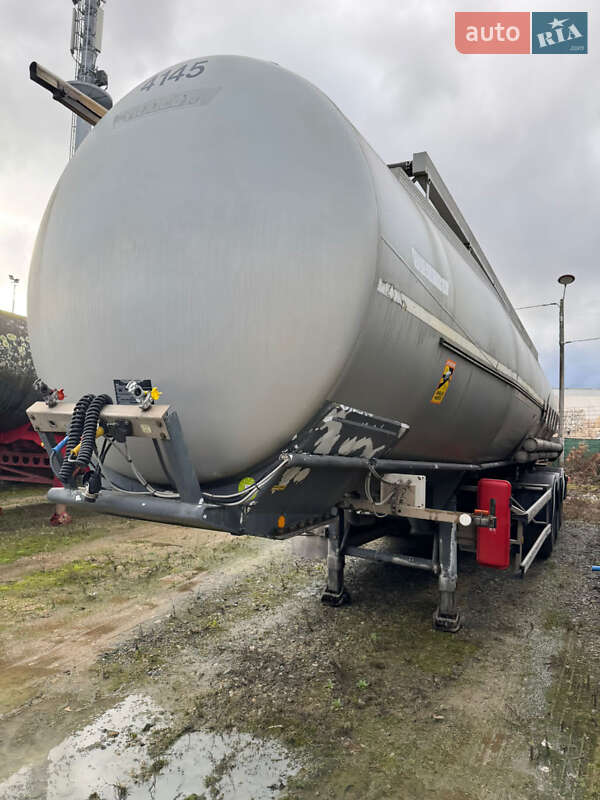 Цистерна полуприцеп General Trailers Trailers 1998 в Виннице