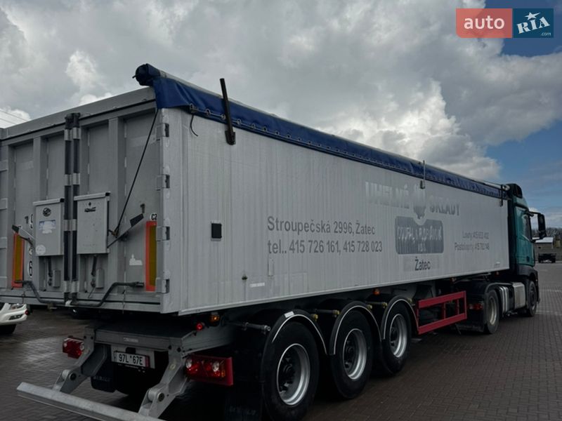 Зерновоз - напівпричіп General Trailers Trailers 2002 в Вінниці