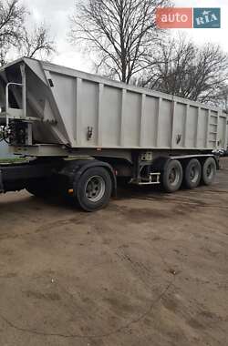 Самосвал прицеп General Trailers TX 2003 в Ананьеве