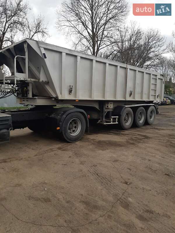 General Trailers TX 2003