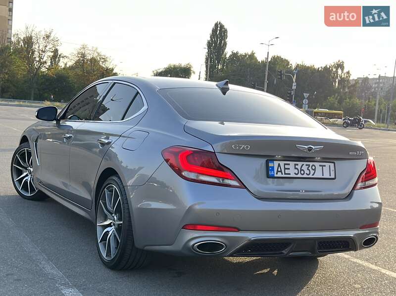 Седан Genesis G70 2019 в Киеве