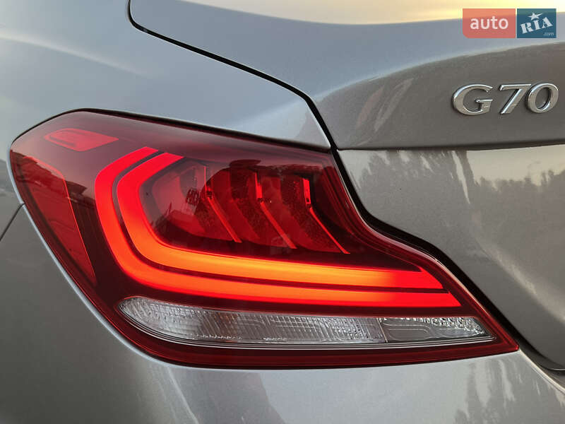 Седан Genesis G70 2019 в Киеве