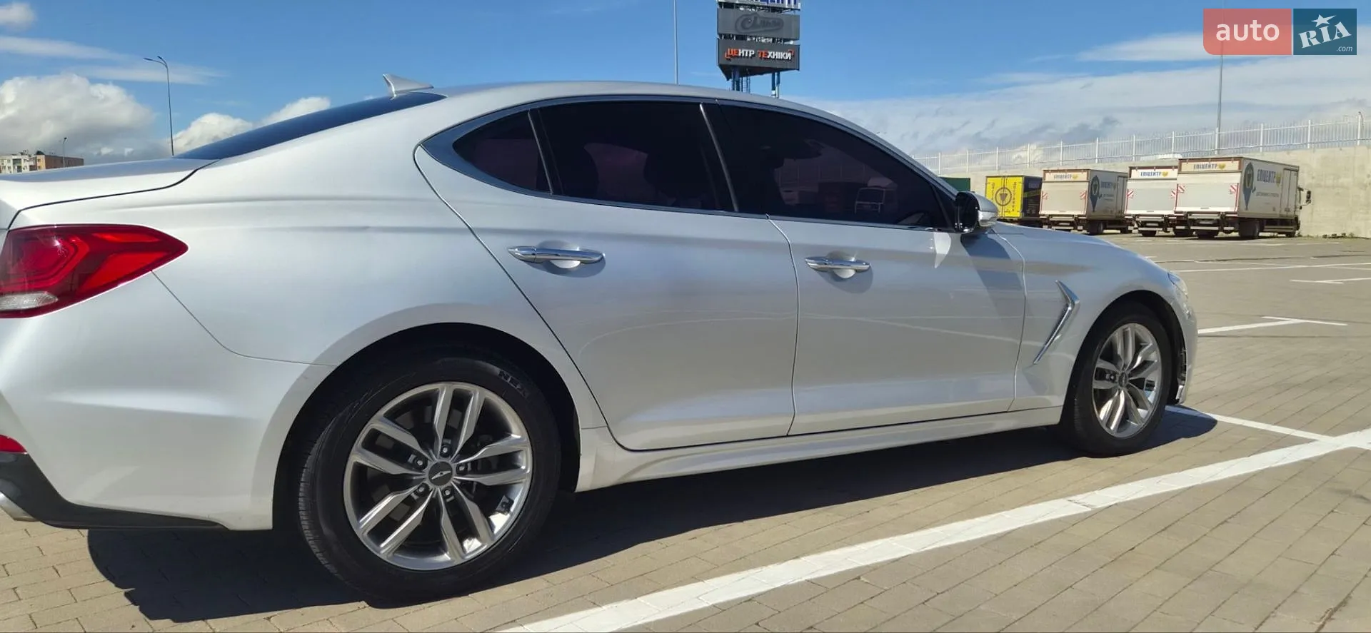 2018 Genesis G70 - мініатюра 9