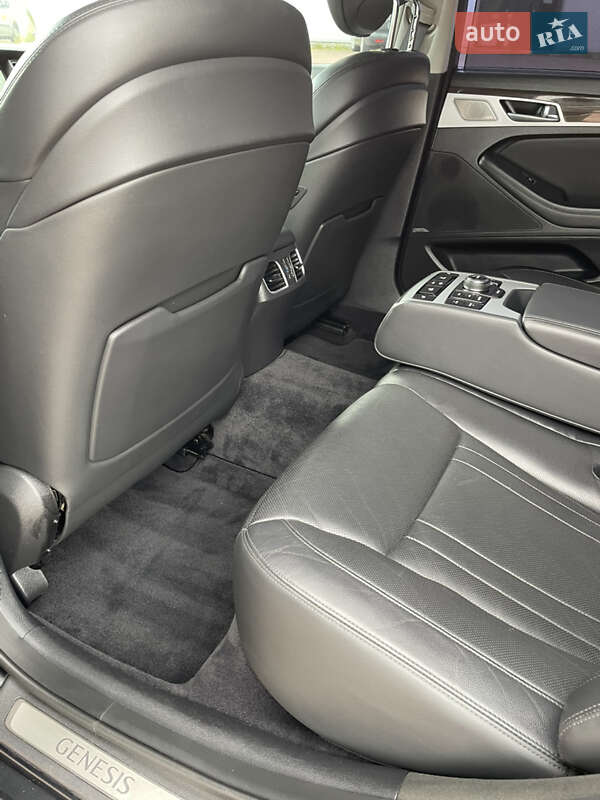 Седан Genesis G80 2016 в Ровно