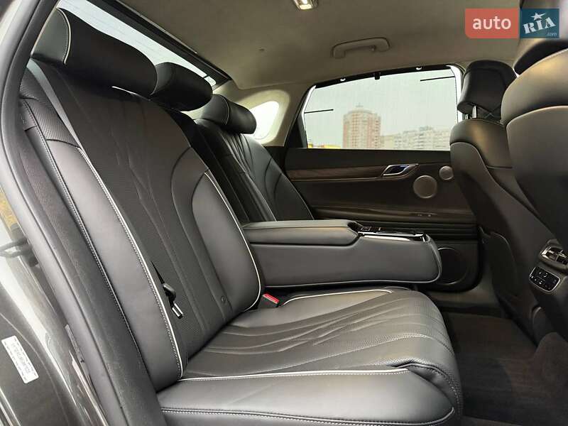 Седан Genesis G80 2023 в Киеве