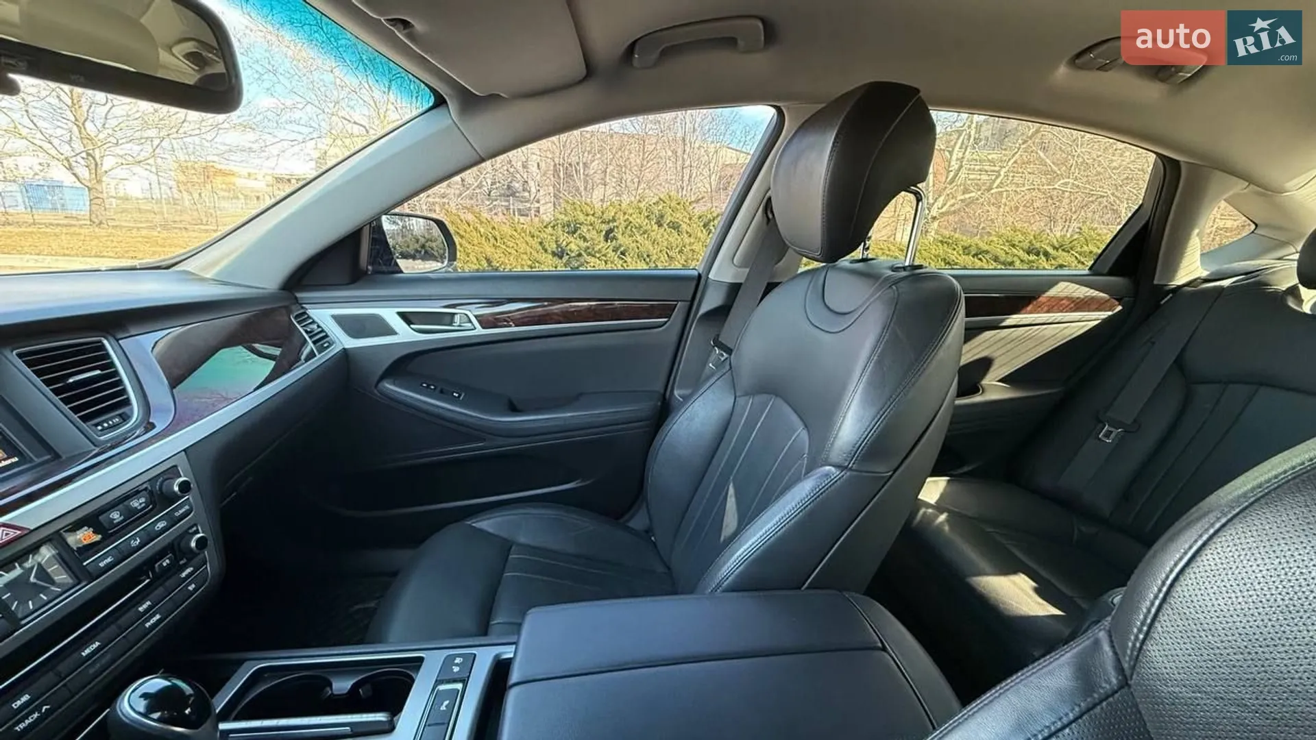 2016 Genesis G80 - мініатюра 15