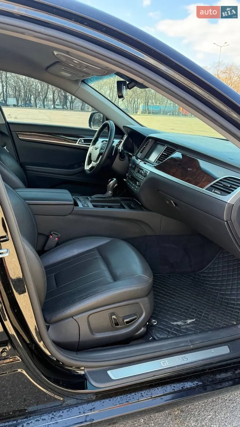 2016 Genesis G80 - мініатюра 21