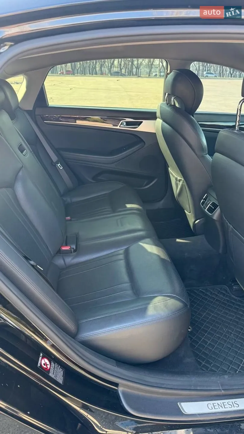 2016 Genesis G80 - мініатюра 28