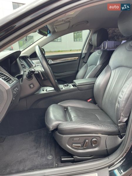 Седан Genesis G80 2016 в Ровно