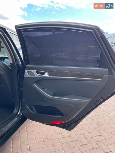 Седан Genesis G80 2016 в Ровно