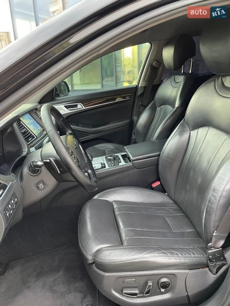 Седан Genesis G80 2016 в Ровно