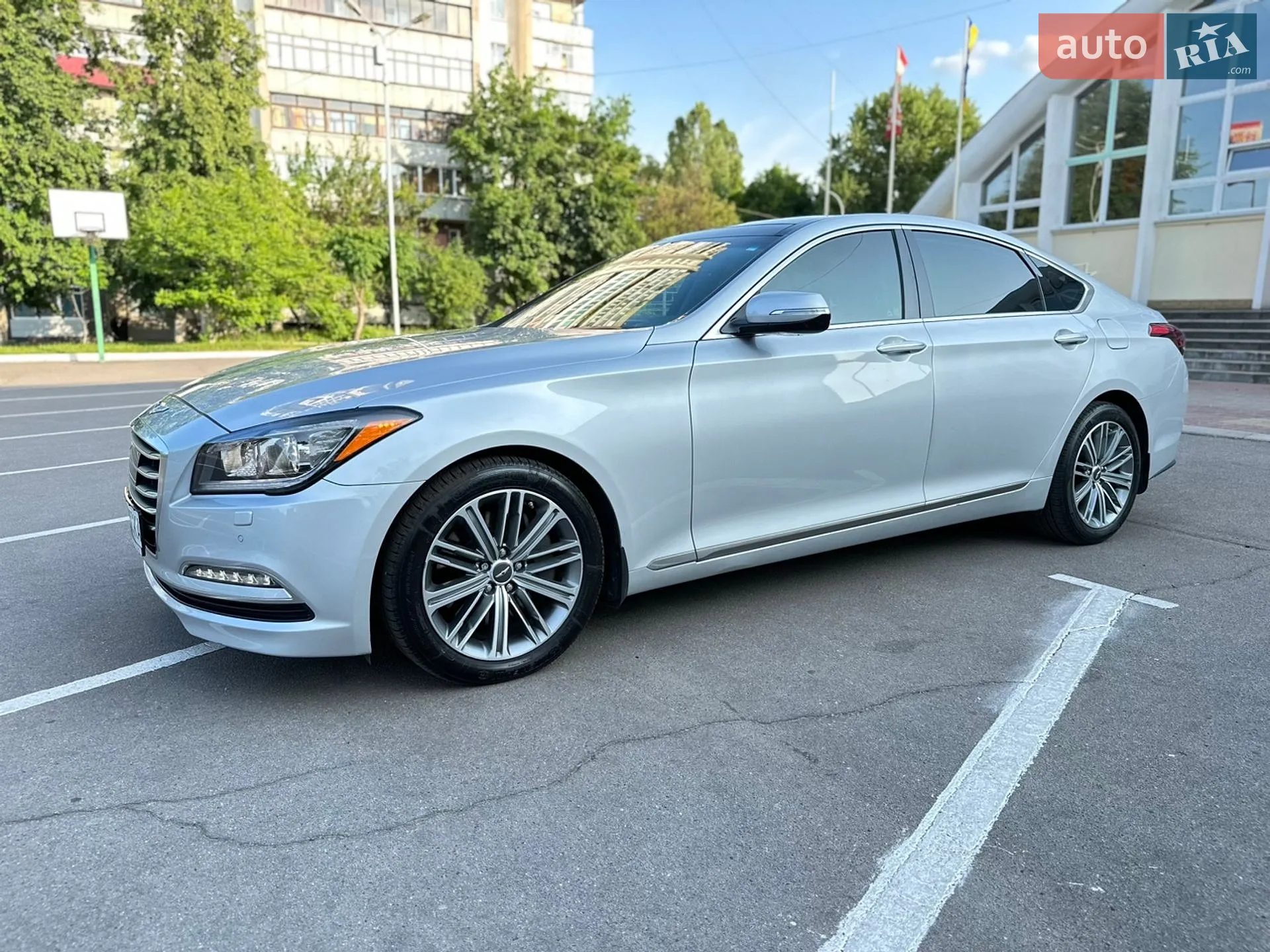 2016 Genesis G80 - мініатюра 41