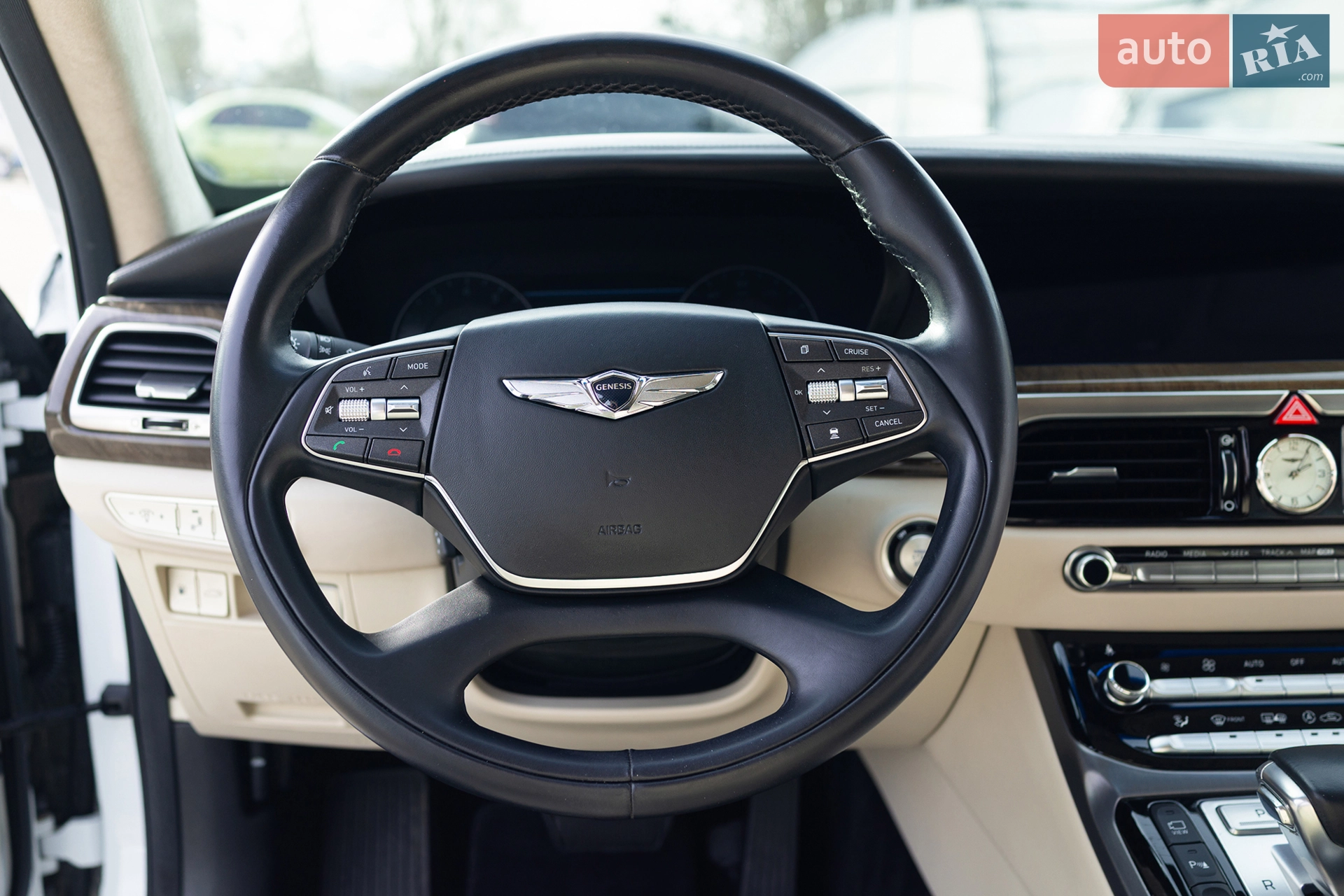 2018 Genesis G90 - мініатюра 32
