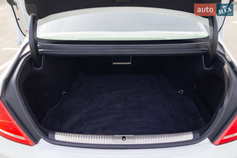 Седан Genesis G90 2018 в Киеве