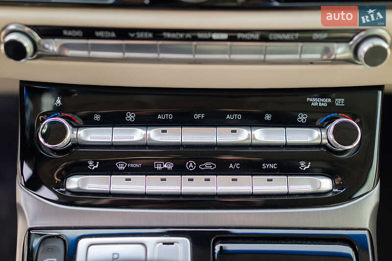 Седан Genesis G90 2018 в Киеве