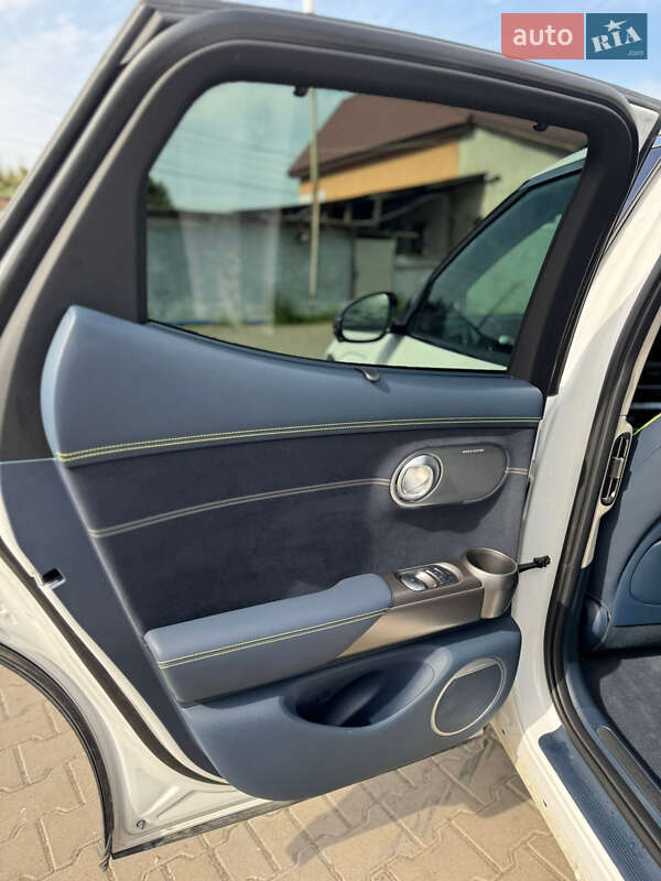 Внедорожник / Кроссовер Genesis GV60 2023 в Сокале фото 10 Внедорожник / Кроссовер Genesis GV60 2023 в Сокале