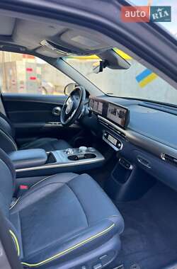Внедорожник / Кроссовер Genesis GV60 2022 в 
