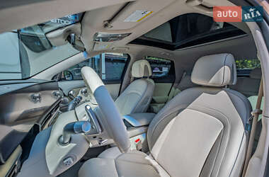 Внедорожник / Кроссовер Genesis GV60 2022 в 