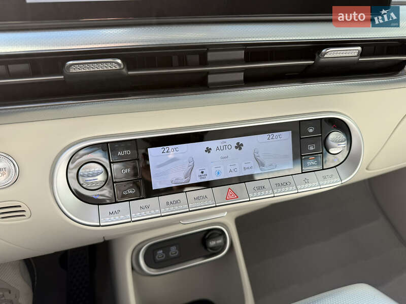 Внедорожник / Кроссовер Genesis GV60 2024 в Тернополе
