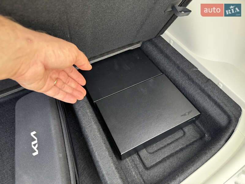 Внедорожник / Кроссовер Genesis GV60 2024 в Тернополе