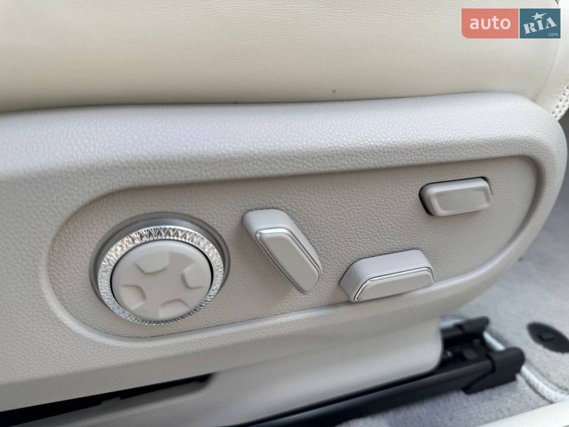 Фастбэк Genesis GV60 2024 в Киеве фото 16 Фастбэк Genesis GV60 2024 в Киеве