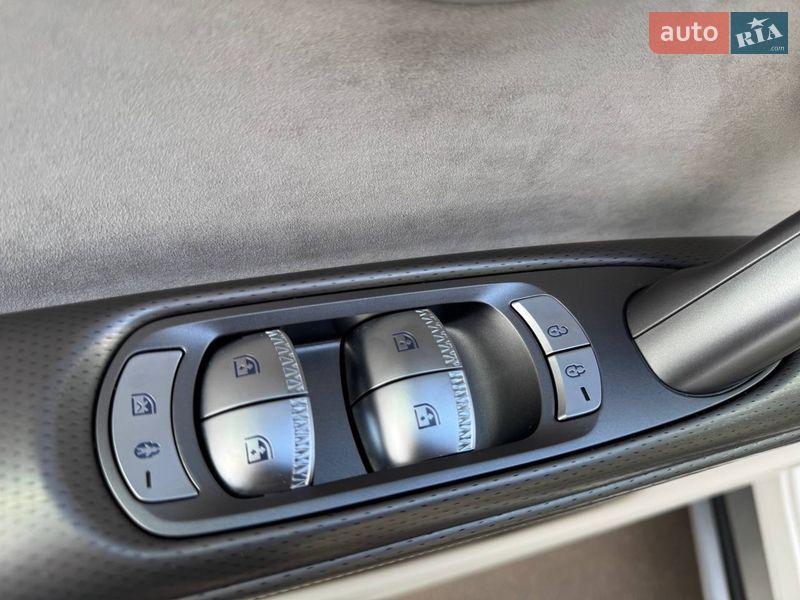 Фастбэк Genesis GV60 2024 в Киеве фото 20 Фастбэк Genesis GV60 2024 в Киеве