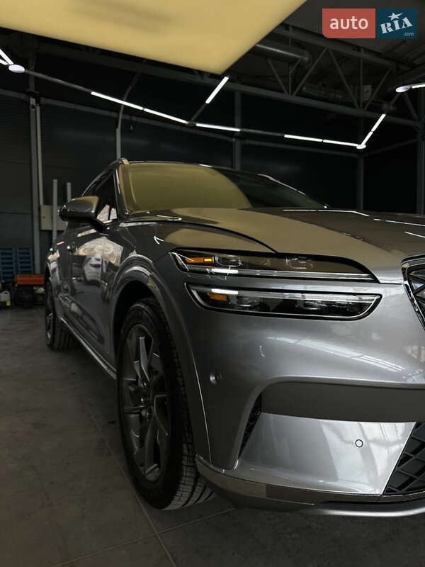 Позашляховик / Кросовер Genesis GV70 EV 2024 в Чернівцях