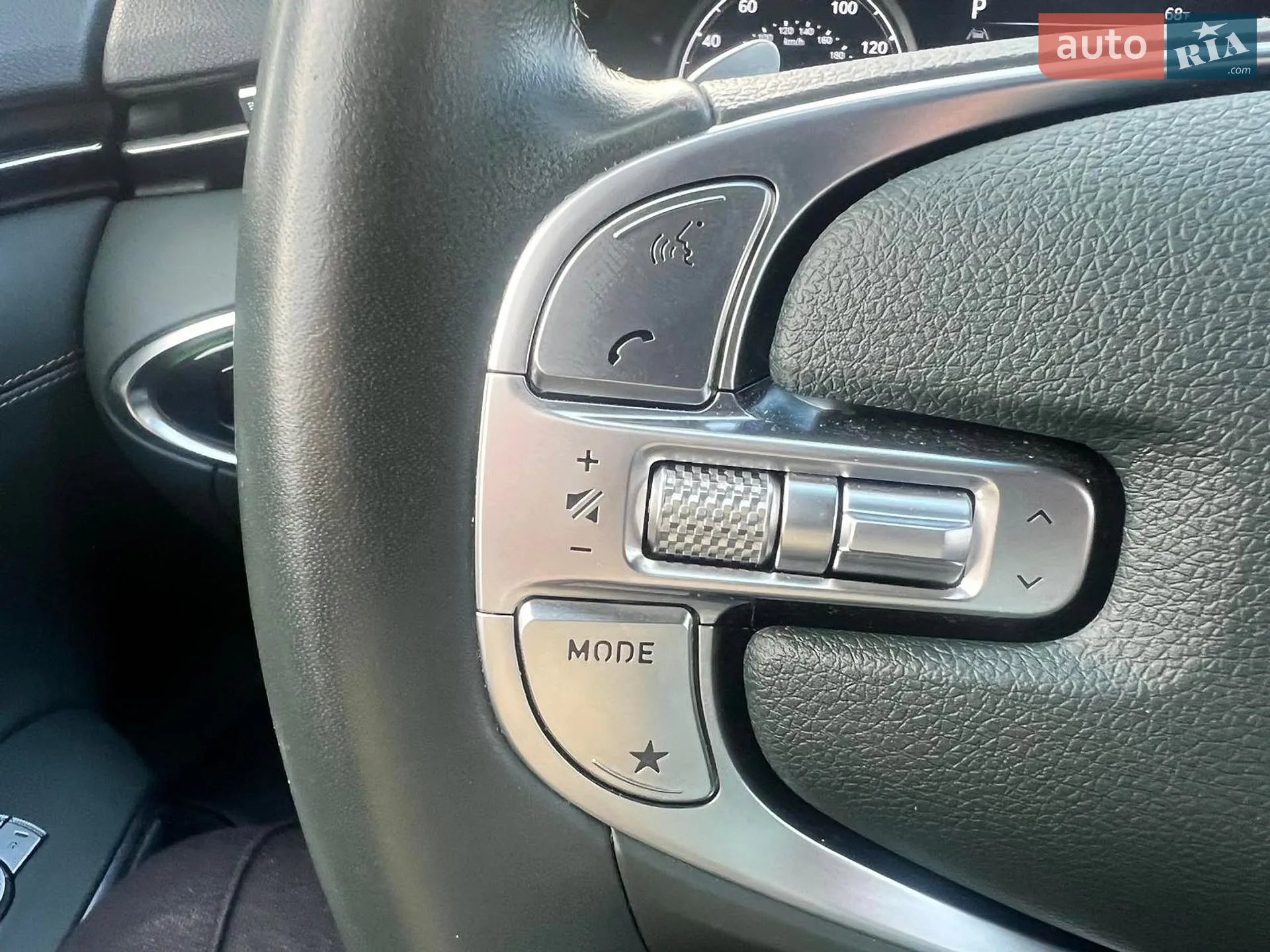2022 Genesis GV70 - мініатюра 16