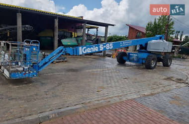 Подъемник телескопический Genie S 2008 в Самборе
