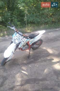 Мотоцикл Кросс Geon Terra-X 250 2019 в 