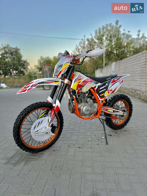 Мотоцикл Кросс Geon Terra-X 2020 в Смілі