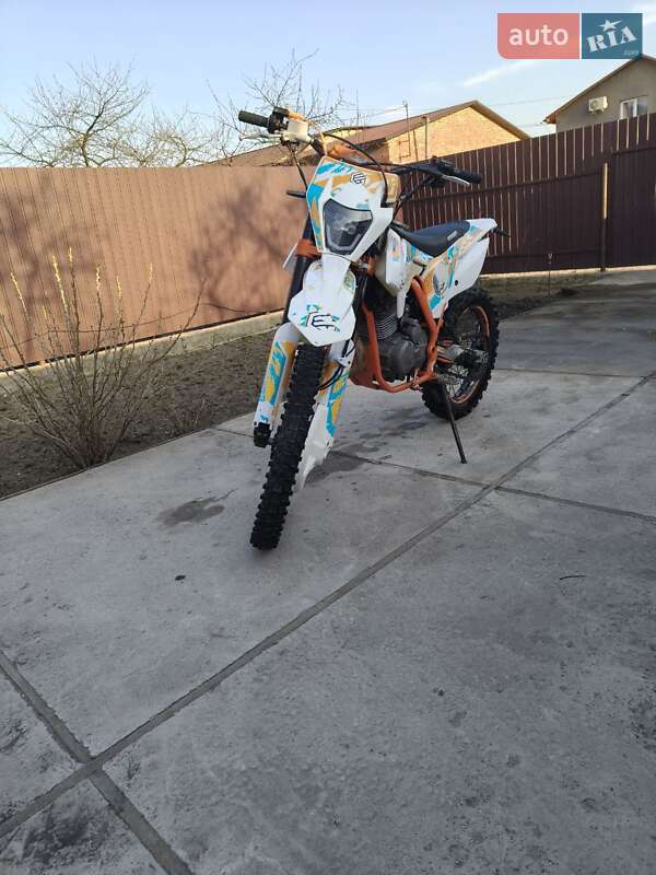 Мотоцикл Позашляховий (Enduro) Geon Terra-X 2021 в 