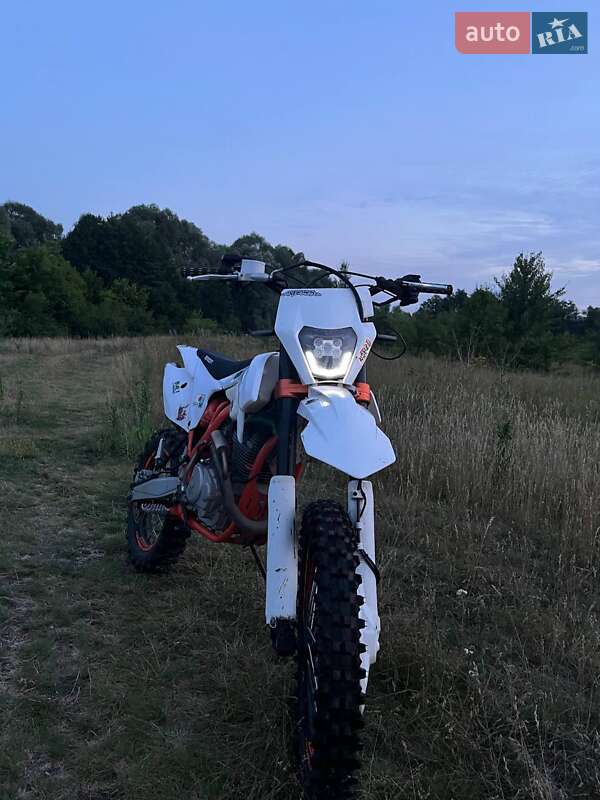 Мотоцикл Кросс Geon Terra-X 2021 в 