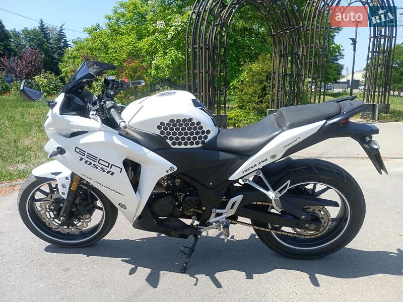 Мотоцикл Спорт-туризм Geon Tossa 2013 в Обуховке
